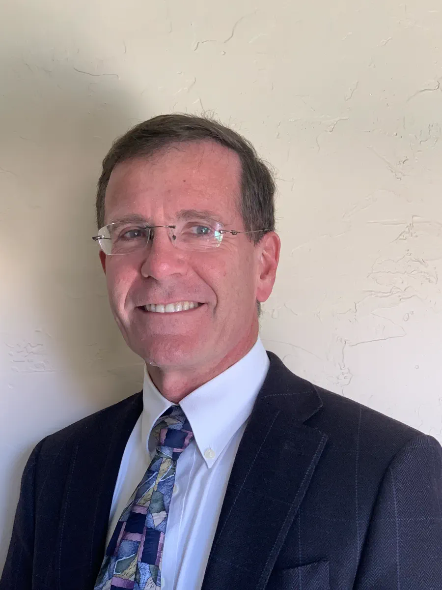 Dr. Lyle Forehand